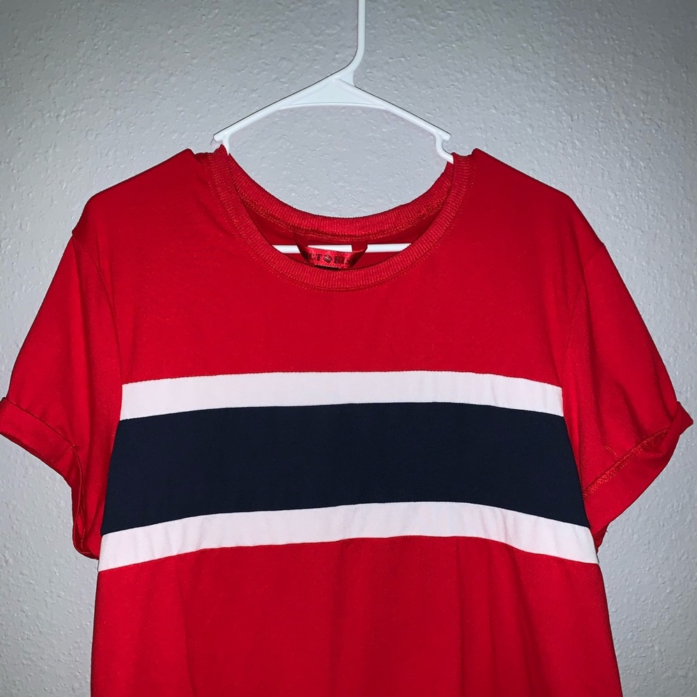 Red white and blue cropped tee